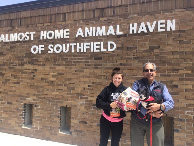 Chicken Soup for the Soul Pet Food Donates over 10,000 Pounds of Food and  Treats Animal Rescue Organizations in the Metro Detroit Area | Pet Age