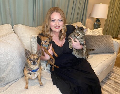 Actress, Comedian Lauren Ash Joins Clear The Shelters Adoption Campaign |  Pet Age