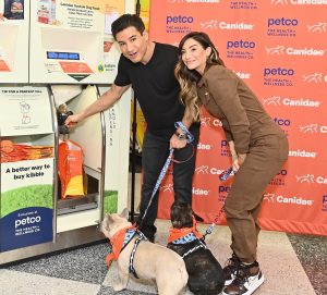 Mario Lopez Canidae's Puppy Playdate Event Kibble Refill Station