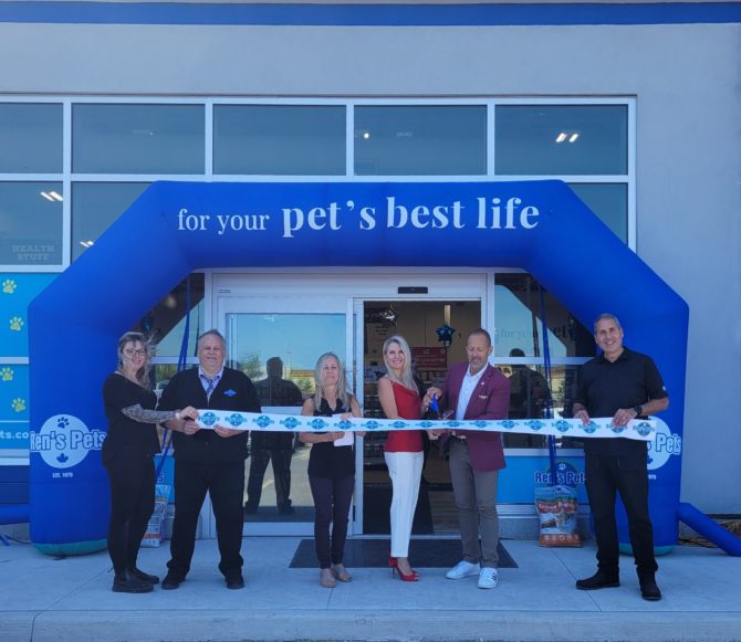 Canadian Strong point Store Ren’s Pets Opens Retailer in Niagara Falls