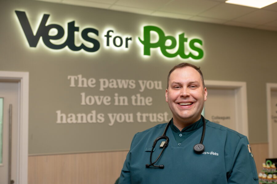 Émilie in Paris: 3 Retail Signals Shaping the European Pet Market